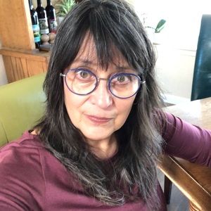 Meet your Posher, Debra